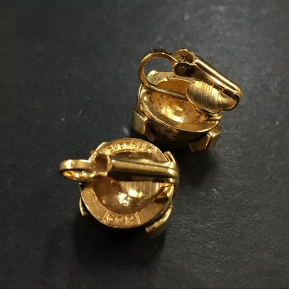 AUTH Chanel Vintage CC Logo Gold Earrings - Picture 6 of 7